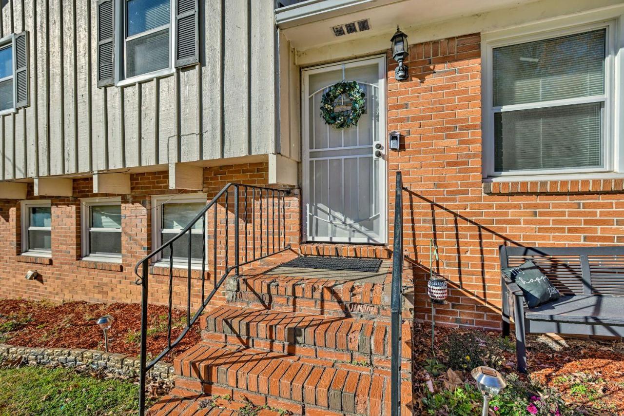 Modern Birmingham Escape With Yard And Fire Pit! Βίλα Εξωτερικό φωτογραφία